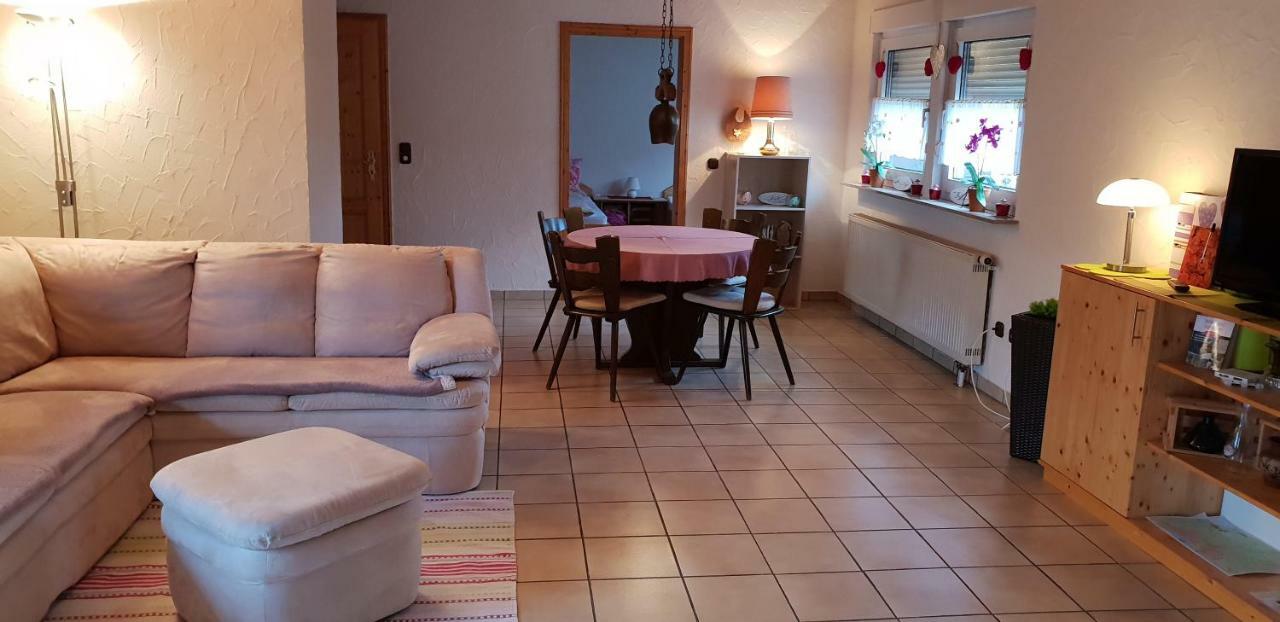 Ferienwohnung Weingut Leis 웨스트리크윈켈 외부 사진